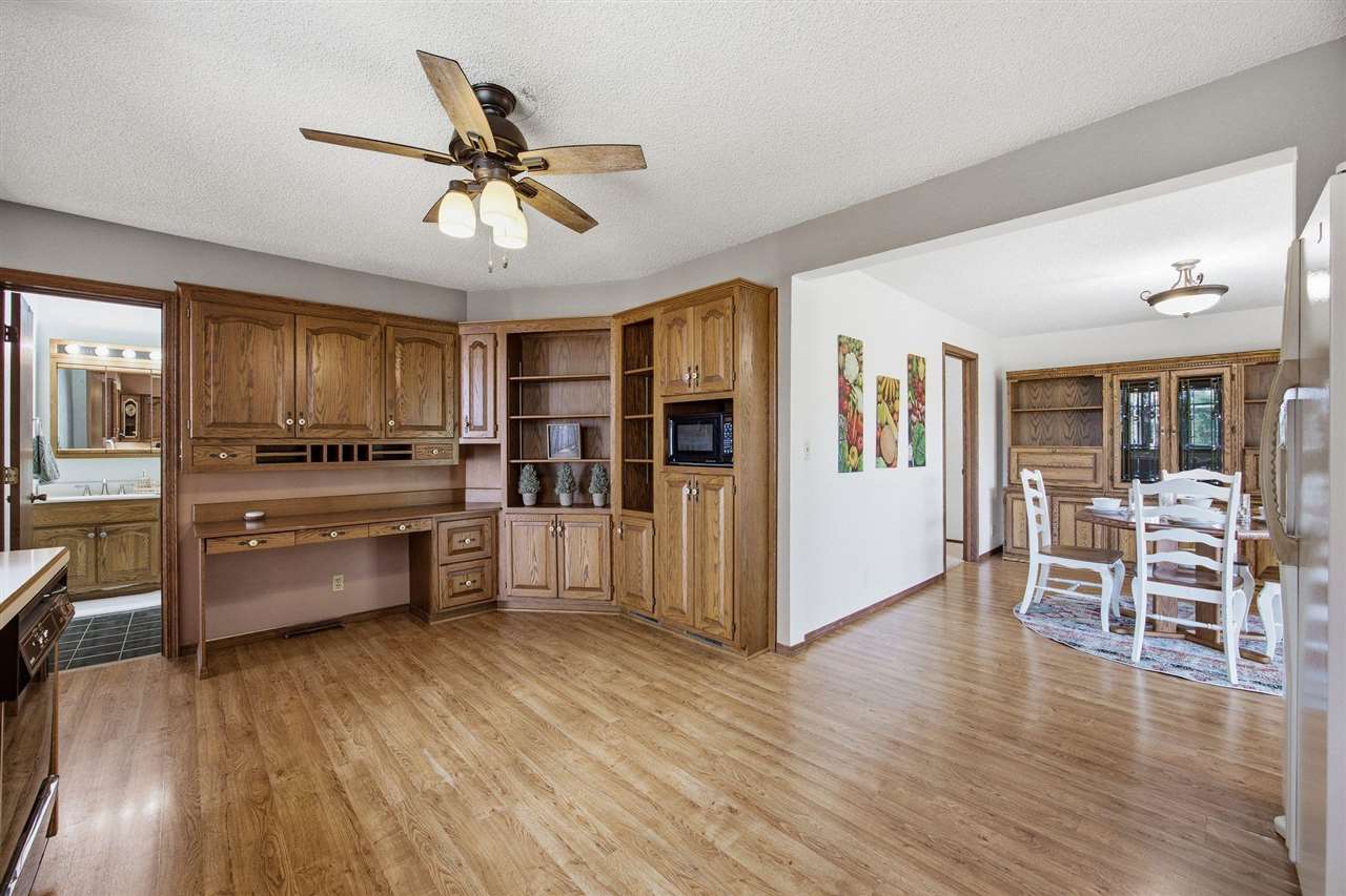 1795 Lake Manor Road Northeast Solon, IA 52333 - Photo 12 of 43 Gallery Image 12