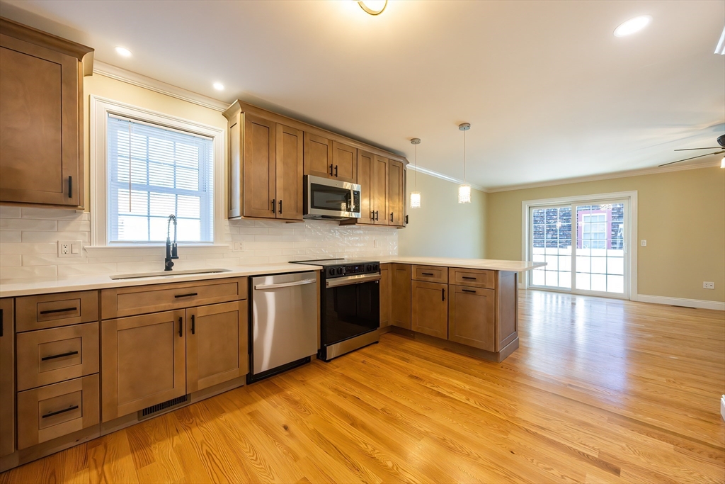 50 Pullman Avenue, Unit A Attleboro, MA 02703 - Photo 4 of 33