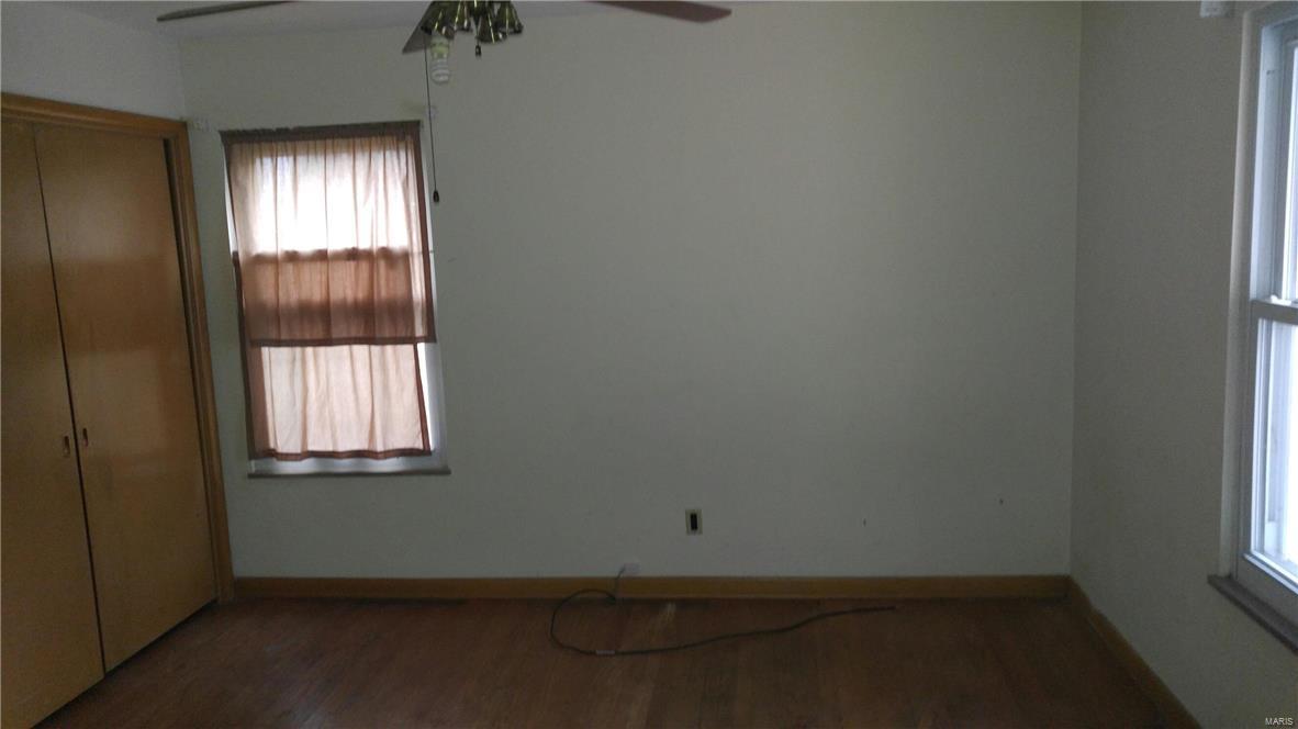 895 Graham Road Florissant, MO 63031 - Photo 6 of 14 Gallery Image 6