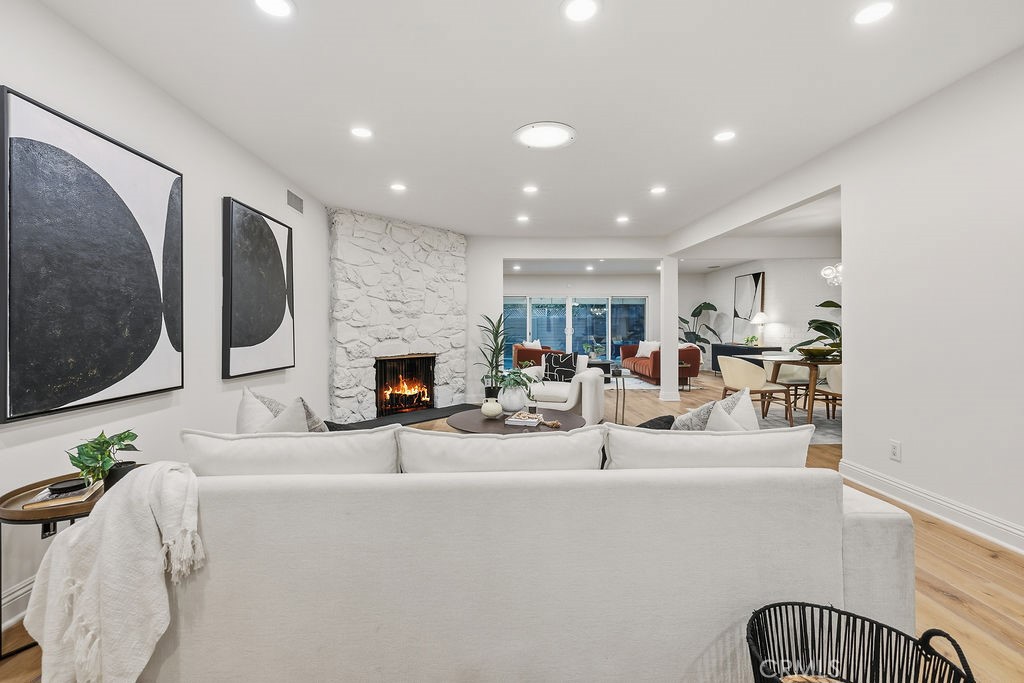 5725 Rhodes Avenue Valley Village, CA 91607 - Photo 11 of 73