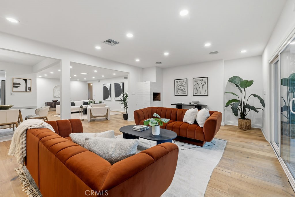 5725 Rhodes Avenue Valley Village, CA 91607 - Photo 22 of 73