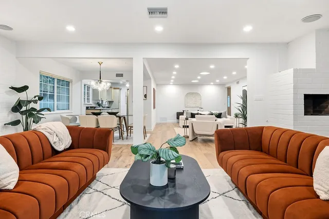 $1,599,000 | 5725 Rhodes Avenue, Valley Village, CA 91607