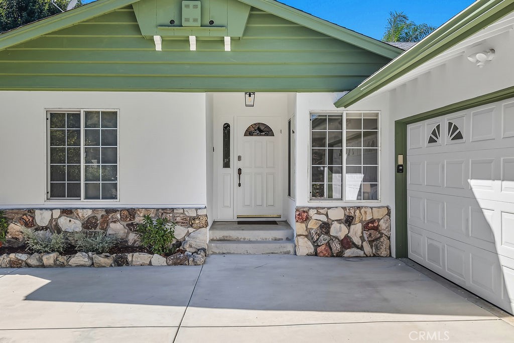 5725 Rhodes Avenue Valley Village, CA 91607 - Photo 7 of 73