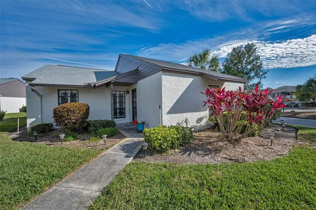 $200,000 | 322 Windrush Loop, Unit 22, Tarpon Springs, FL 34689