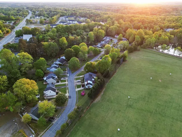 $179,000 | 75 Sweetbriar Lane, Spartanburg, SC 29301