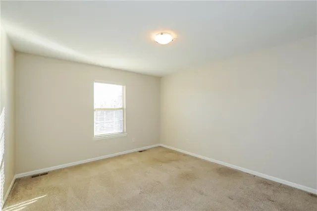 $2,425 | 622 Autumn Drive, Belton, MO 64012