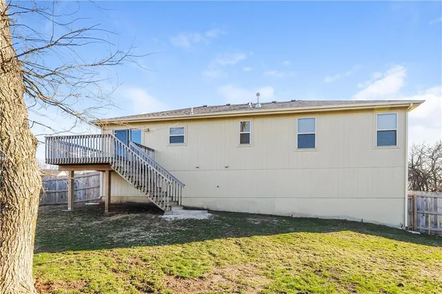 $2,425 | 622 Autumn Drive, Belton, MO 64012