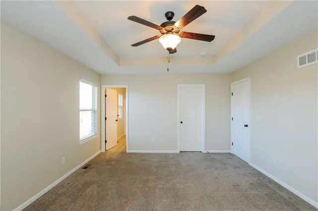 $2,425 | 622 Autumn Drive, Belton, MO 64012