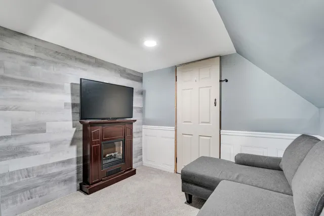 $750,000 | 909 Dorset Street, South Burlington, VT 05403