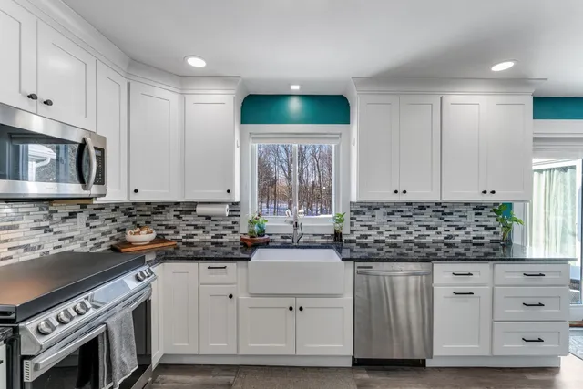 $750,000 | 909 Dorset Street, South Burlington, VT 05403