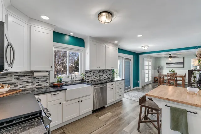 $750,000 | 909 Dorset Street, South Burlington, VT 05403