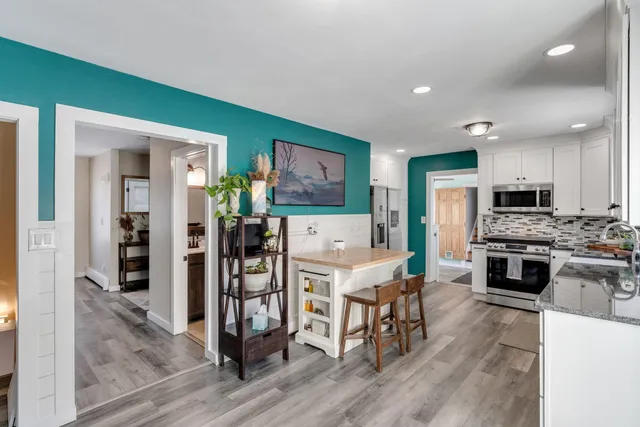 $750,000 | 909 Dorset Street, South Burlington, VT 05403