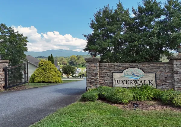 $388,000 | 348 Riverwalk Drive, Hayesville, NC 28904