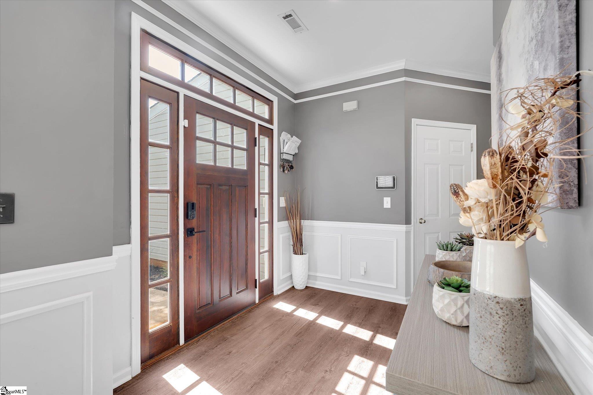 17 Ridgebrook Way Greenville, SC 29605 - Photo 2 of 47 Gallery Image 2