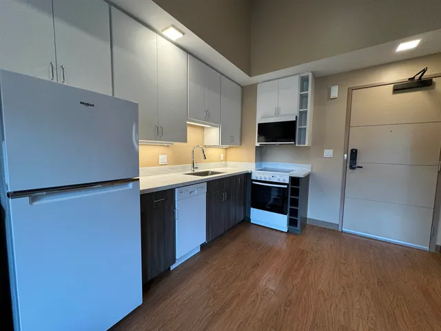 $1,699 | 83 Hanover Street, Unit 301, Manchester, NH 03101