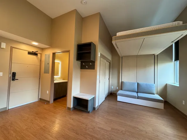 $1,699 | 83 Hanover Street, Unit 301, Manchester, NH 03101