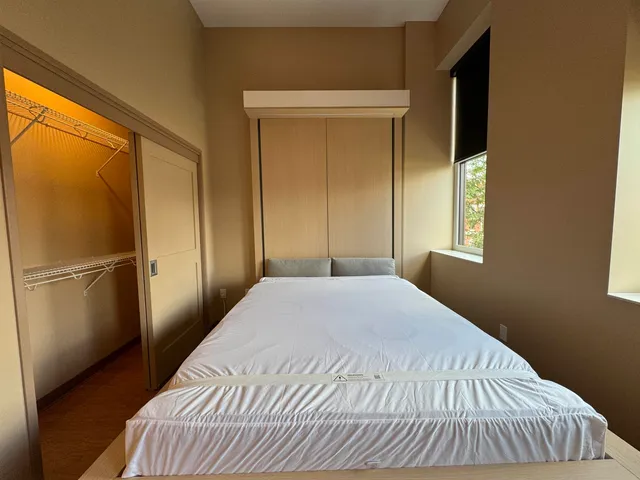 $1,699 | 83 Hanover Street, Unit 301, Manchester, NH 03101