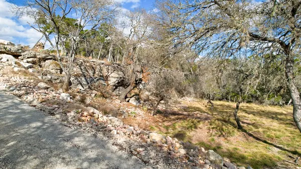 $800,000 | 196 C Rock Bottom Road, Hunt, TX 78024