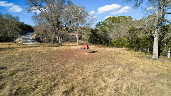 $800,000 | 196 C Rock Bottom Road, Hunt, TX 78024