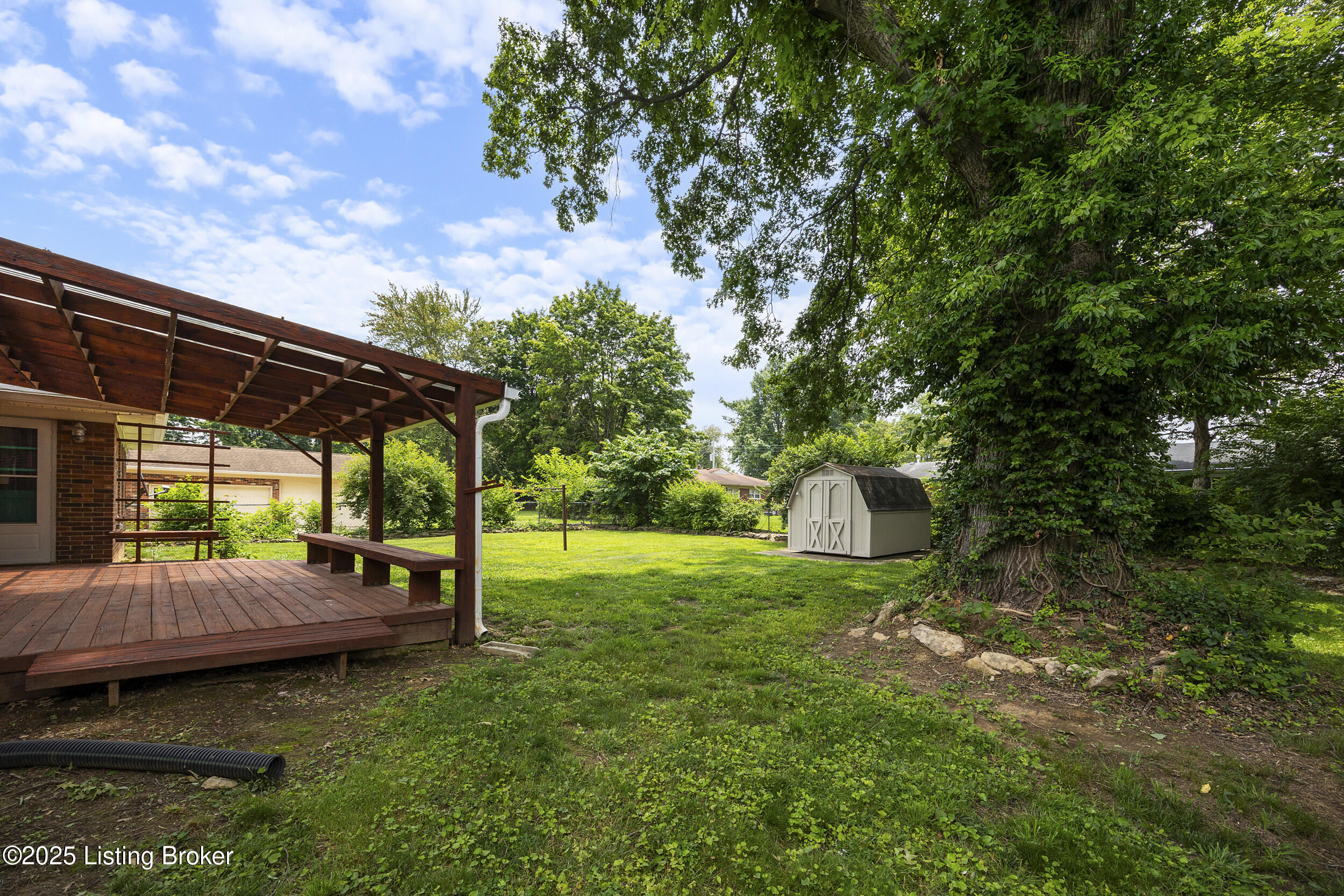 6704 Hollow Tree Road Louisville, KY 40228 - Photo 25 of 32 RBP_6224