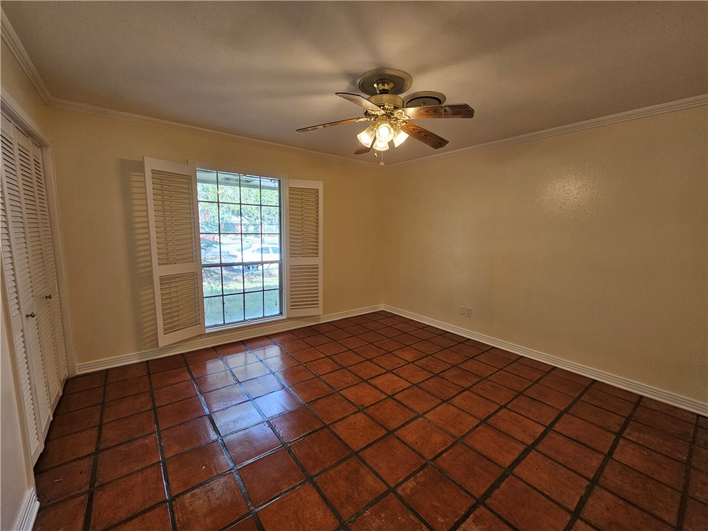 4825 Wooldridge Road Corpus Christi, TX 78413 - Photo 16 of 20 a view of an empty room and window