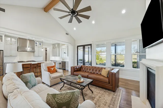 $1,350,000 | 1009 Century Terrace, Brenham, TX 77833