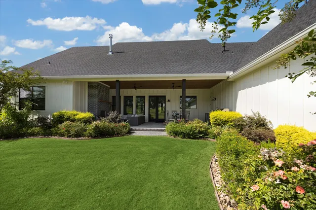 $1,350,000 | 1009 Century Terrace, Brenham, TX 77833