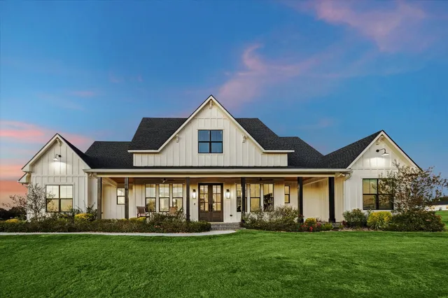 $1,350,000 | 1009 Century Terrace, Brenham, TX 77833