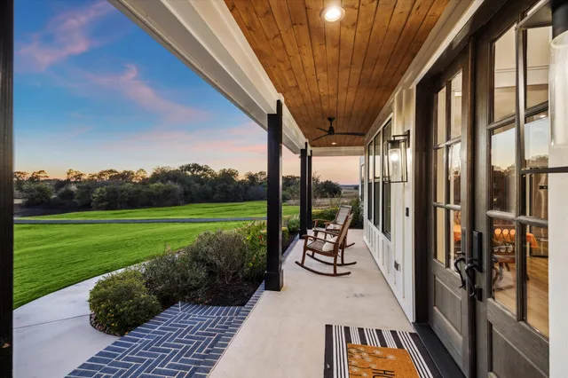 $1,350,000 | 1009 Century Terrace, Brenham, TX 77833