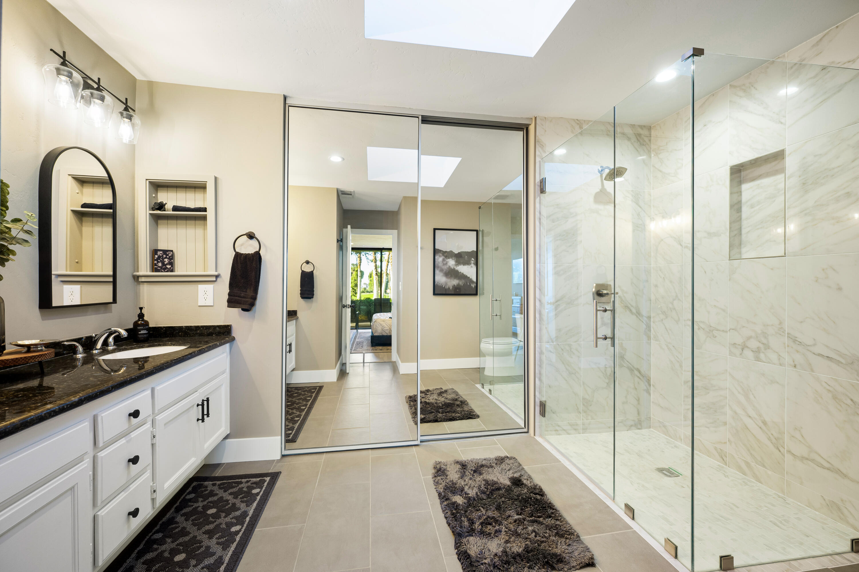 146 Las Lomas Palm Desert, CA 92260 - Photo 16 of 29 ll23