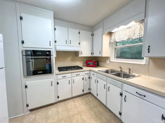 $1,650 | 7121 Marie Avenue, Pensacola, FL 32504