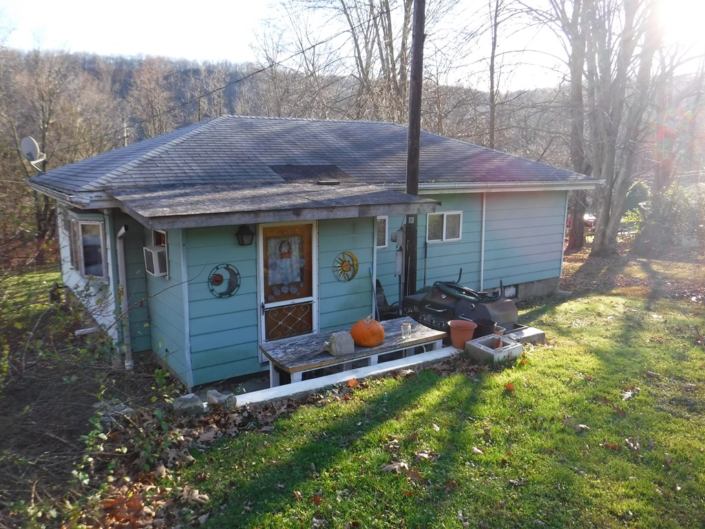 1012 Walnut Street Reno, PA 16343 - Photo 8 of 9 Gallery Image 8