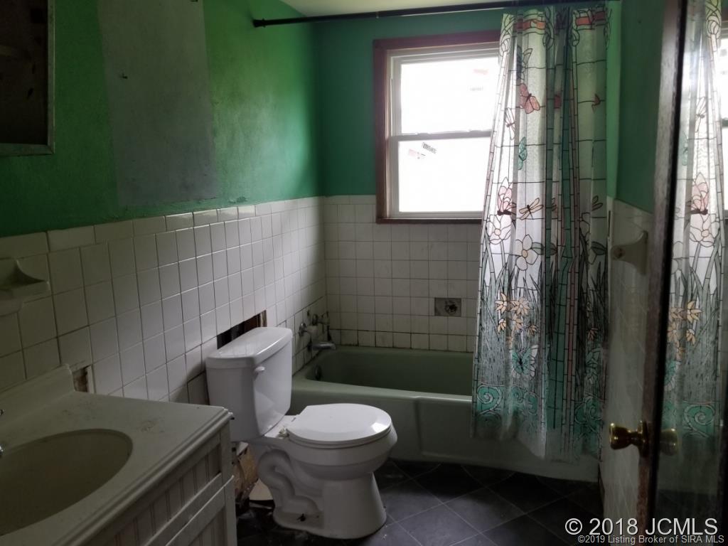 140 Maple Street Hanover, IN 47243 - Photo 8 of 12 Gallery Image 8