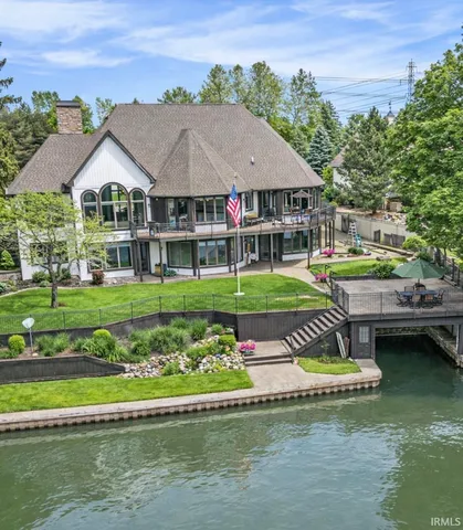 $998,000 | 20870 North River Ridge Drive, Bristol, IN 46507