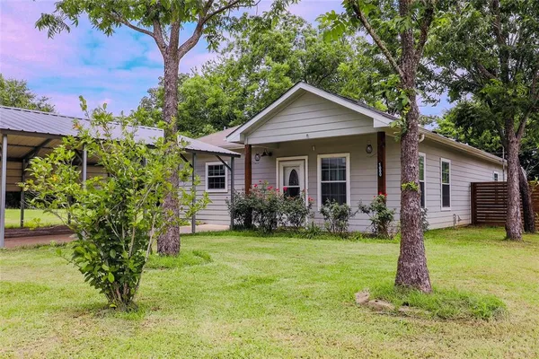 $275,000 | 1000 North Spring Street, Grand Saline, TX 75140