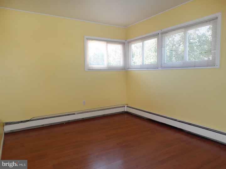 2 Harp Road Levittown, PA 19056 - Photo 10 of 17 Gallery Image 10