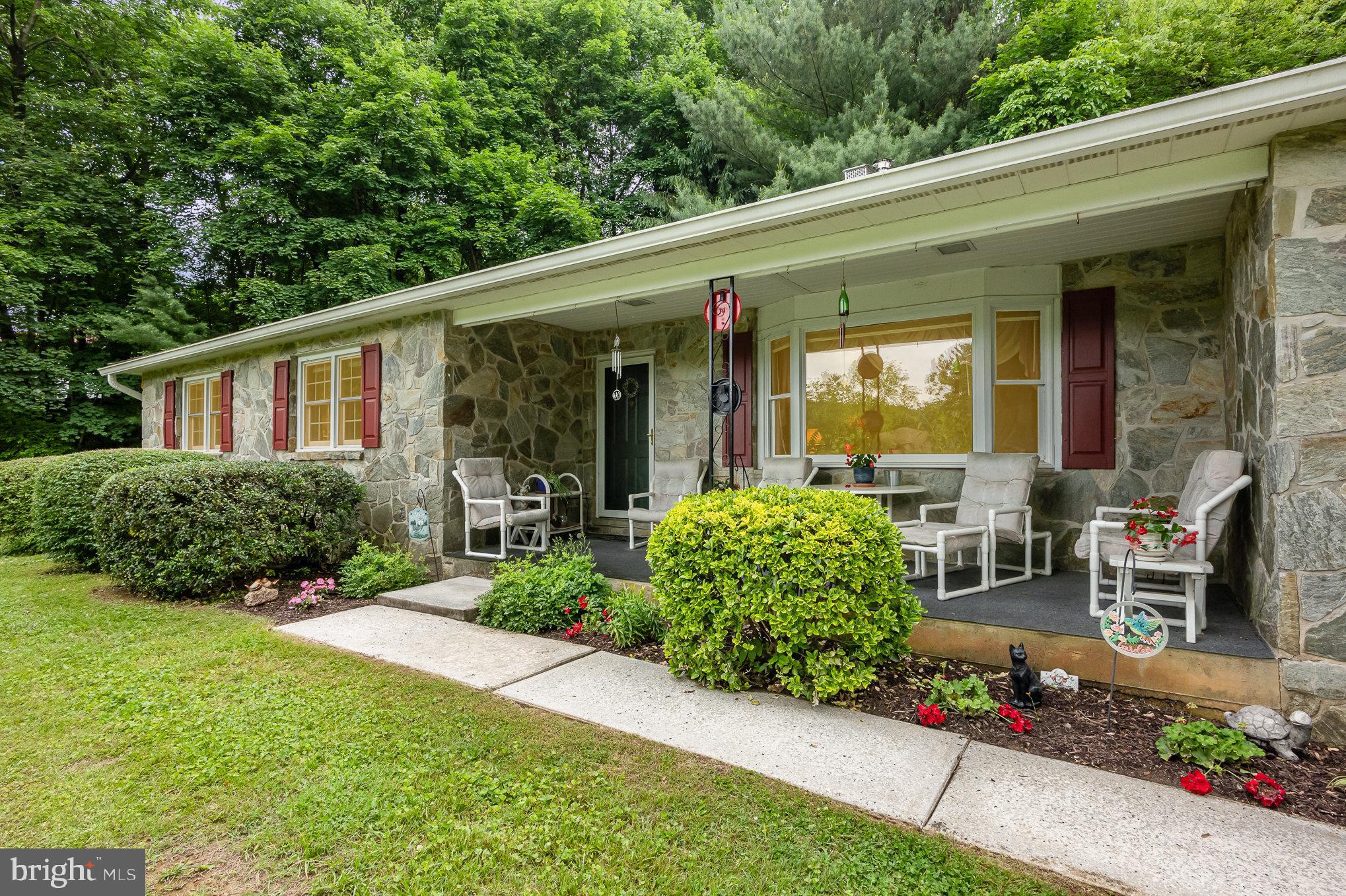 417 Ray Mar Road Oxford, PA 19363 - Photo 2 of 34