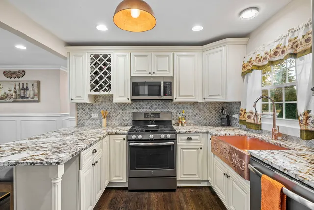 $339,000 | 8602 South Oak Park Avenue, Burbank, IL 60459