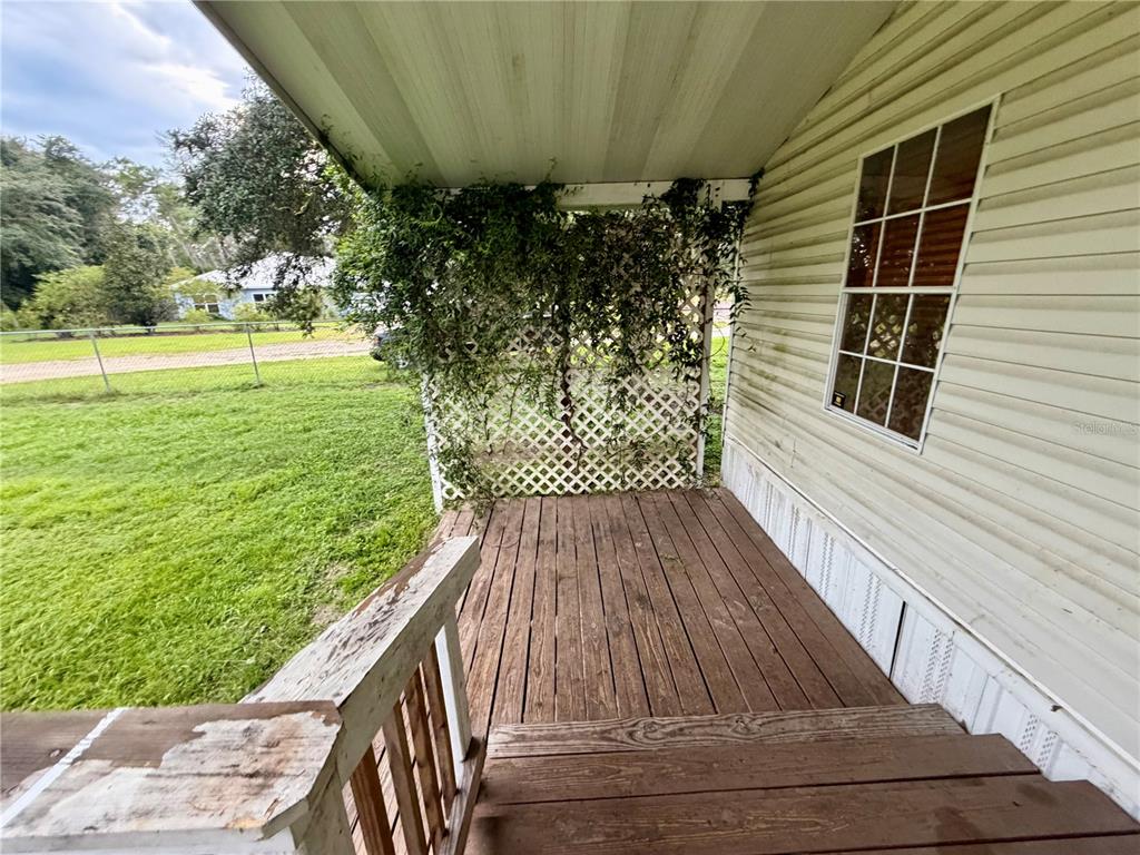 43822 Sterling Road Paisley, FL 32767 - Photo 9 of 43 Gallery Image 9