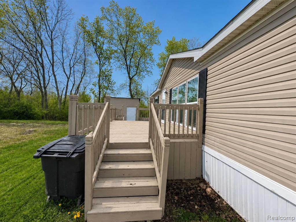 2183 Water Ridge Drive Newport, MI 48166 - Photo 3 of 24