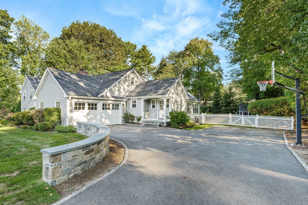 24 Radcliffe Road Wellesley, MA 02482 - Photo 27 of 32