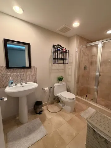 $6,000 | 1830 South Ocean Drive, Unit 3810, Hallandale Beach, FL 33009