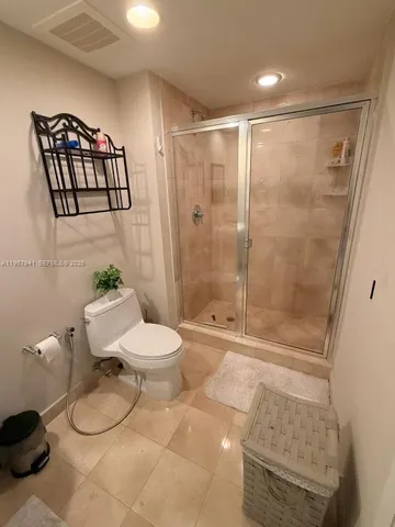 $6,000 | 1830 South Ocean Drive, Unit 3810, Hallandale Beach, FL 33009