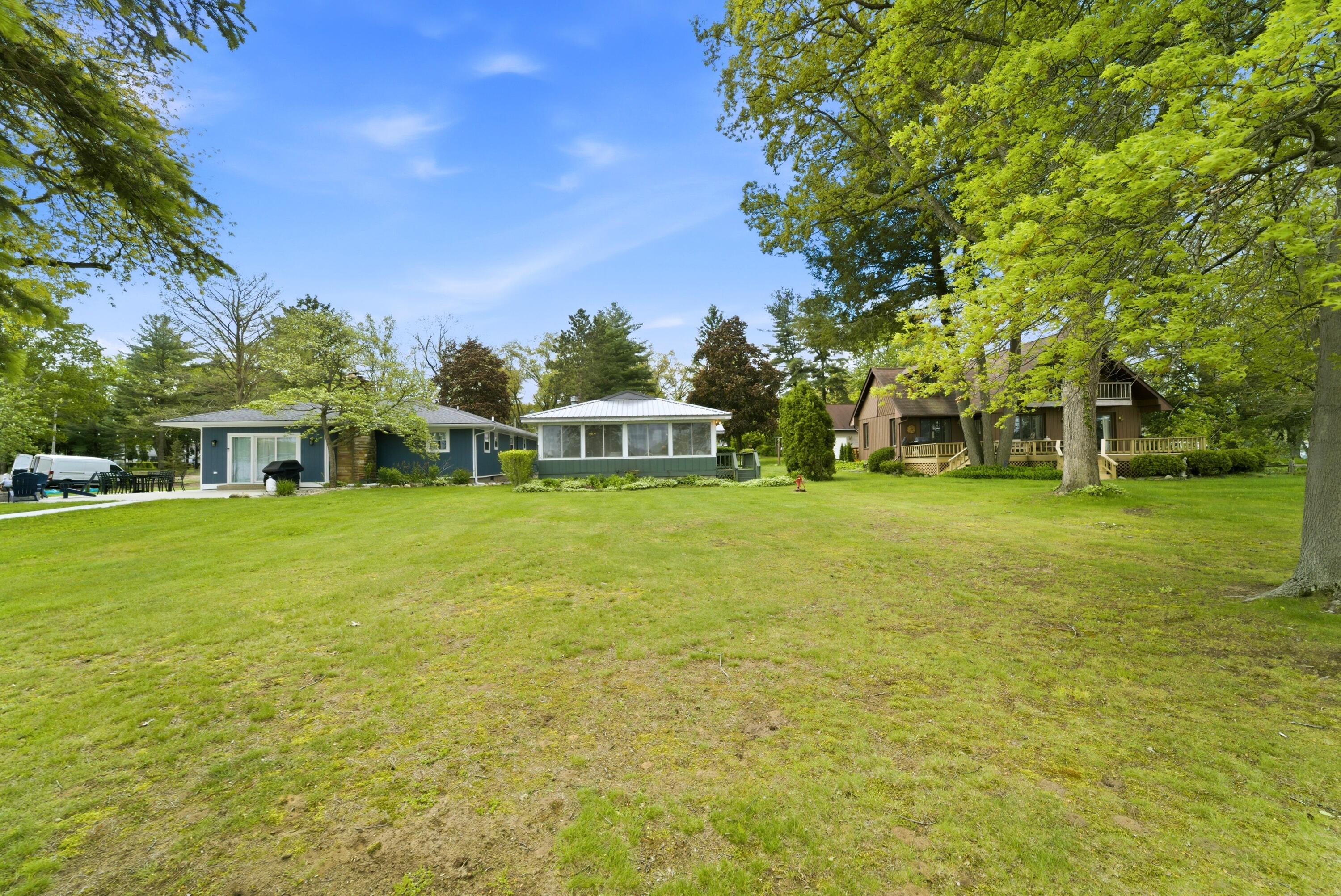 11382 Samual Drive Walkerton, IN 46574 - Photo 2 of 50 3000x2005