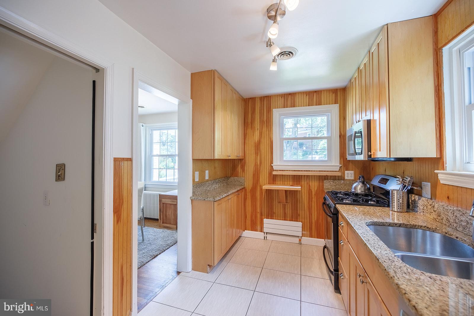 9108 Wire Avenue Silver Spring, MD 20901 - Photo 12 of 65 Gallery Image 12