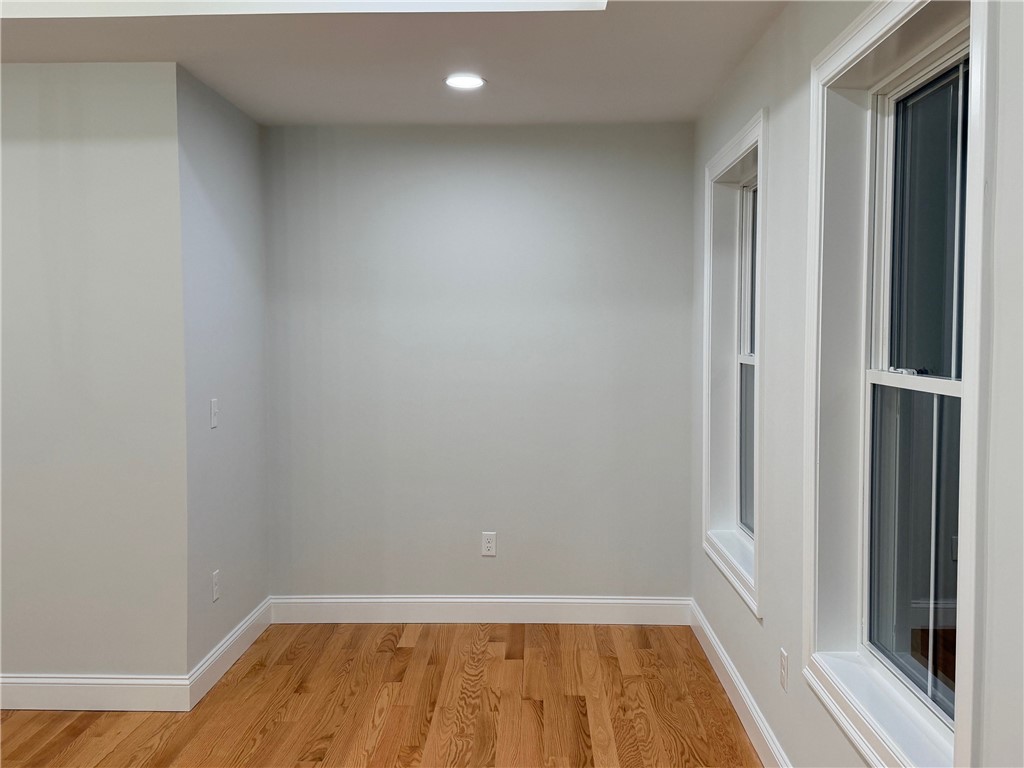 212 St Louis Avenue Woonsocket, RI 02895 - Photo 17 of 35