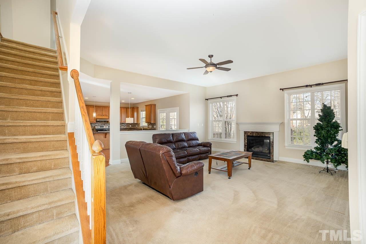108 Ivyshaw Road Cary, NC 27519 - Photo 9 of 30 Gallery Image 9