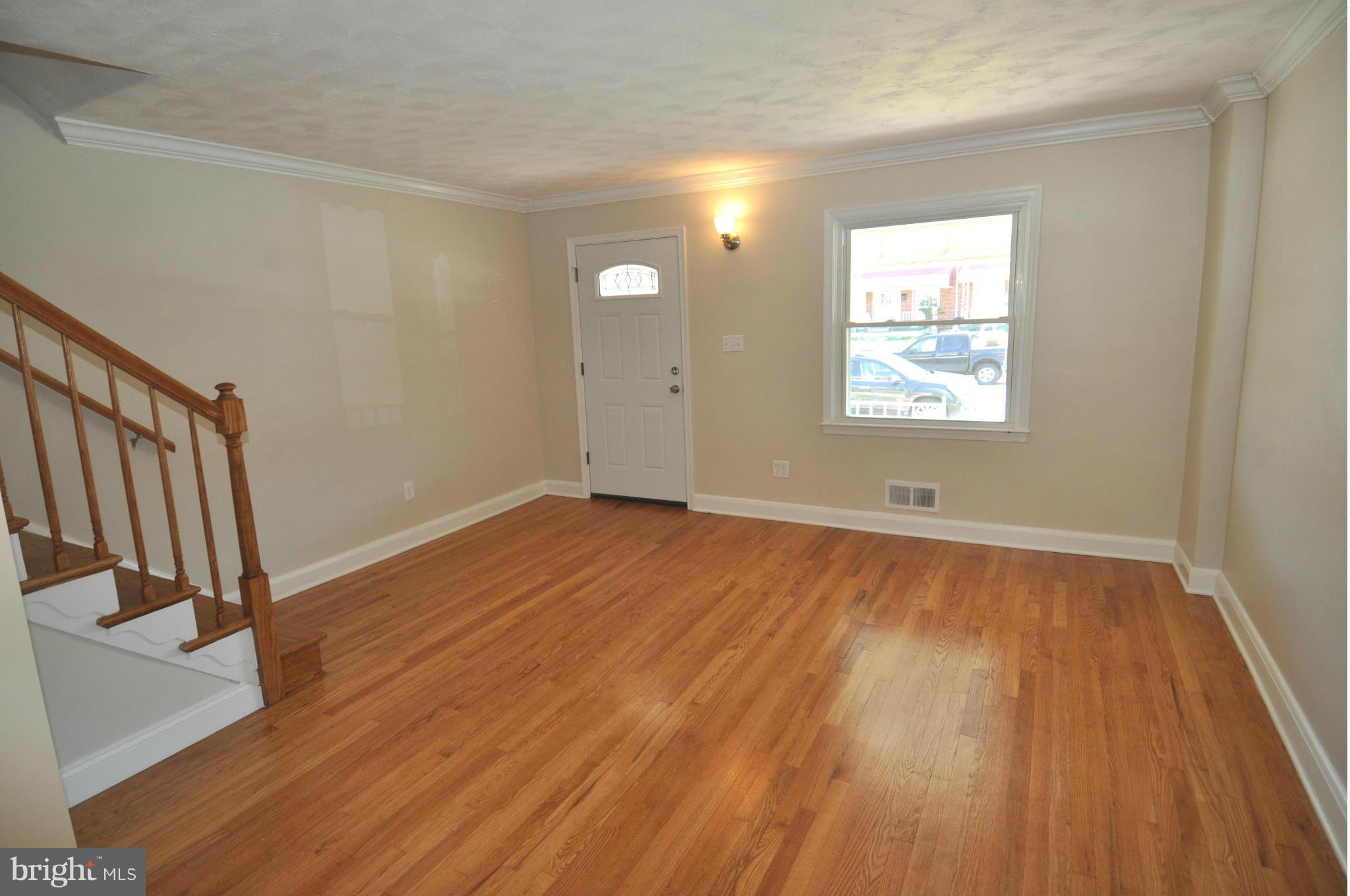 2225 Coralthorn Road Baltimore, MD 21220 - Photo 2 of 23 Living Room