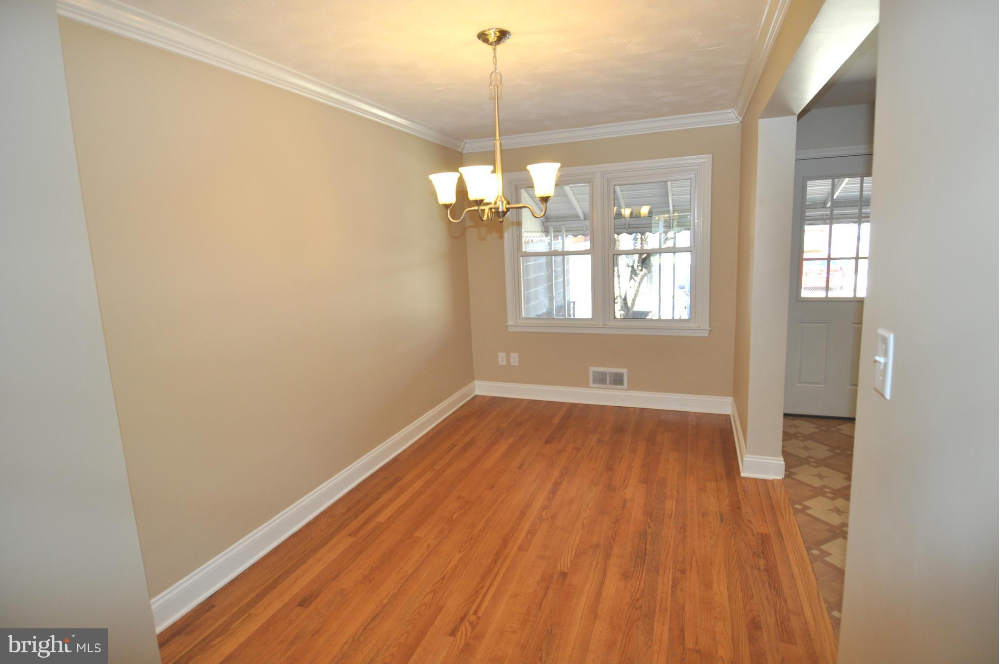 2225 Coralthorn Road Baltimore, MD 21220 - Photo 4 of 23 Dining Room