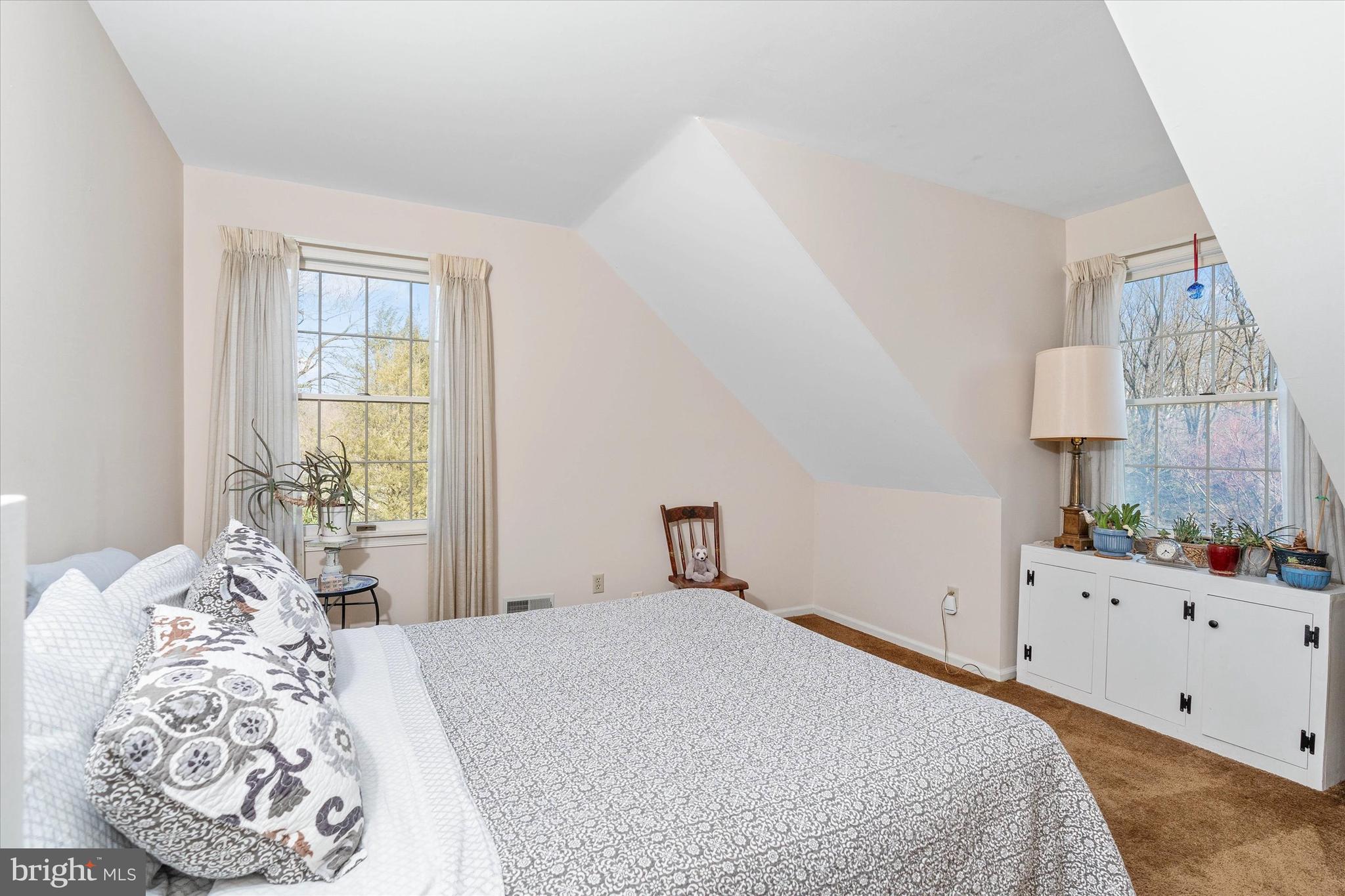 600 Cheltenham Road Wilmington, DE 19808 - Photo 18 of 33 2nd level -bedroom 2